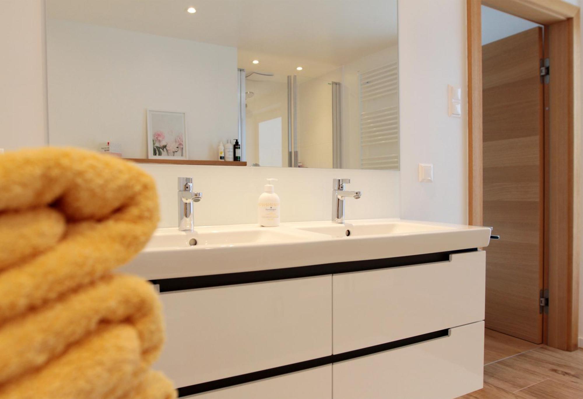 ラムサウ・アム・ダッハシュタイン Haus Harmonyヴィラ エクステリア 写真